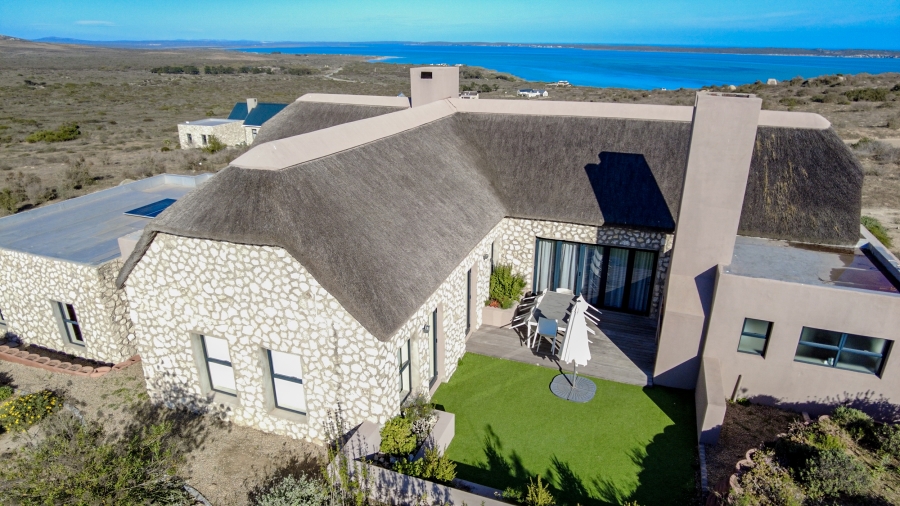 3 Bedroom Property for Sale in Shark Bay Estate Western Cape